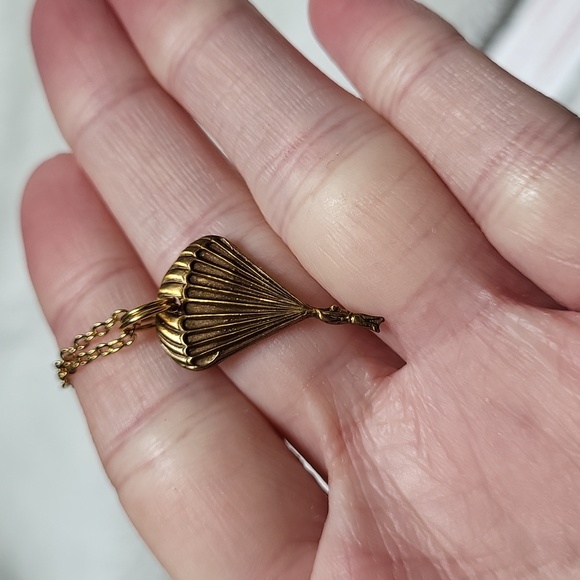 NWOT Balloon🎈 Pendant Necklace! - Picture 1 of 7